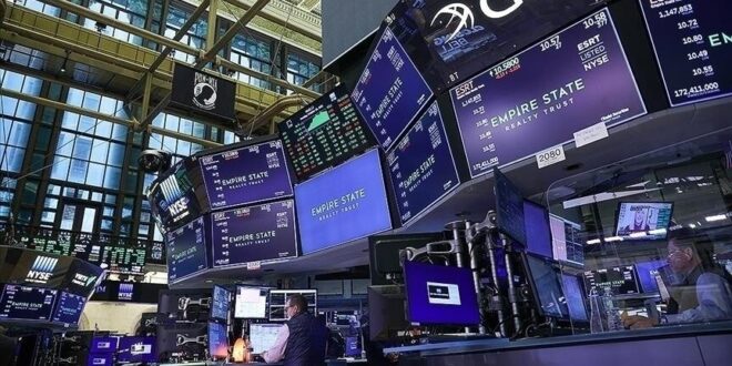 Global markets mixed due to geopolitical concerns following AI rally